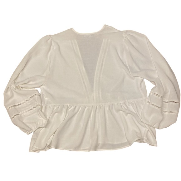 Torrid Women’s Plus Textured Woven Trim Inset Ivory Kimono - 1X - Picture 7 of 11